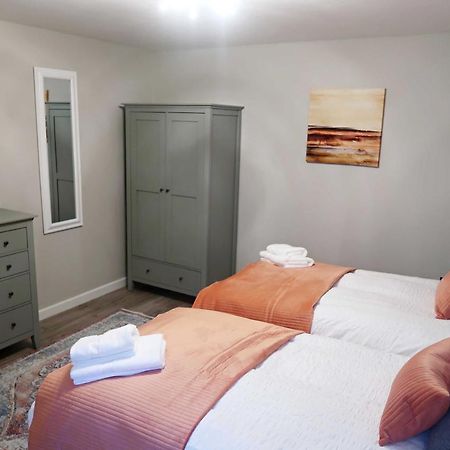 3 The Mews Montpellier Villa Cheltenham Bagian luar foto
