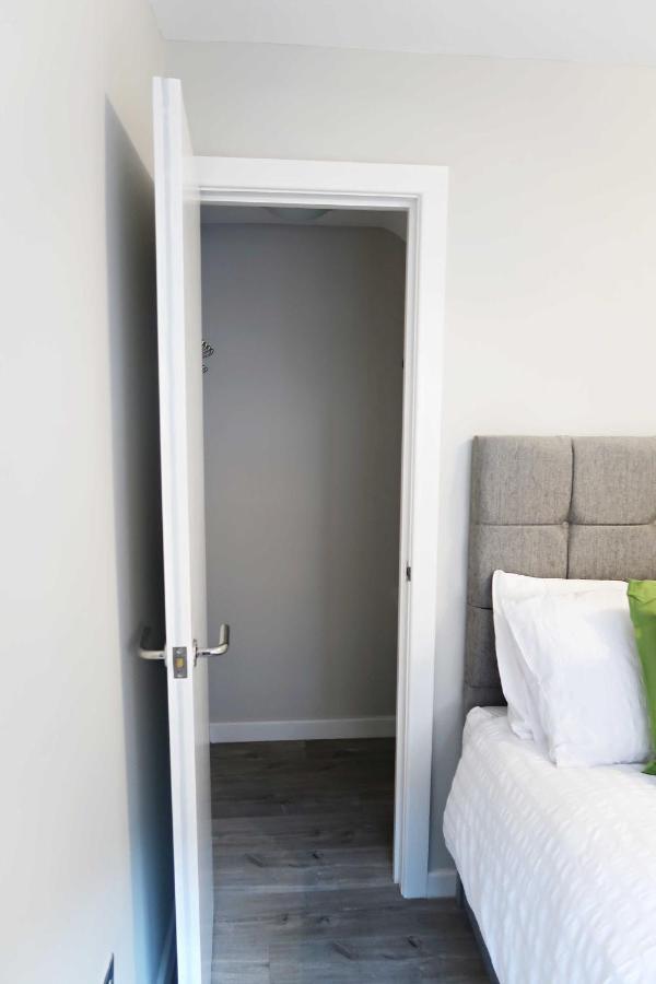 3 The Mews Montpellier Villa Cheltenham Bagian luar foto
